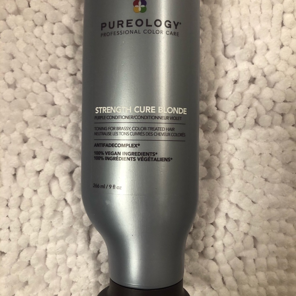 PUREOLOGY  Strenght cure Blonde conditioner New